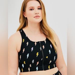 TORRID LOW IMPACT WIRELESS ZIP FRONT ACTIVE SPORTS BRA SIZE 2 PLUS